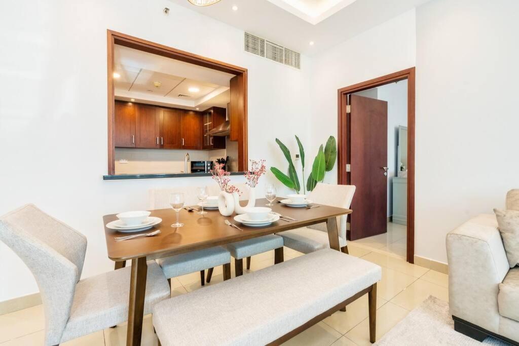 New! Luxury 3Bedroom With Spectacular Burj Views Downtown Дубай Экстерьер фото