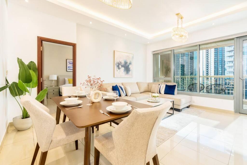 New! Luxury 3Bedroom With Spectacular Burj Views Downtown Дубай Экстерьер фото