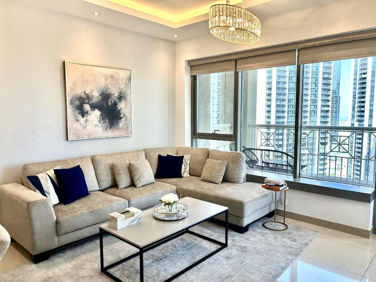 New! Luxury 3Bedroom With Spectacular Burj Views Downtown Дубай Экстерьер фото