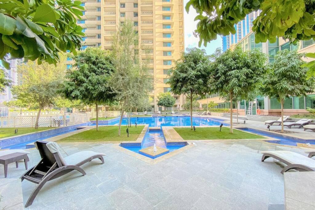 New! Luxury 3Bedroom With Spectacular Burj Views Downtown Дубай Экстерьер фото