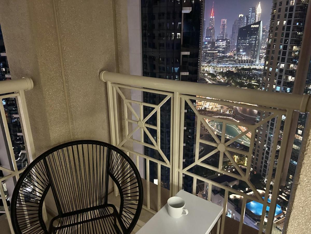 New! Luxury 3Bedroom With Spectacular Burj Views Downtown Дубай Экстерьер фото