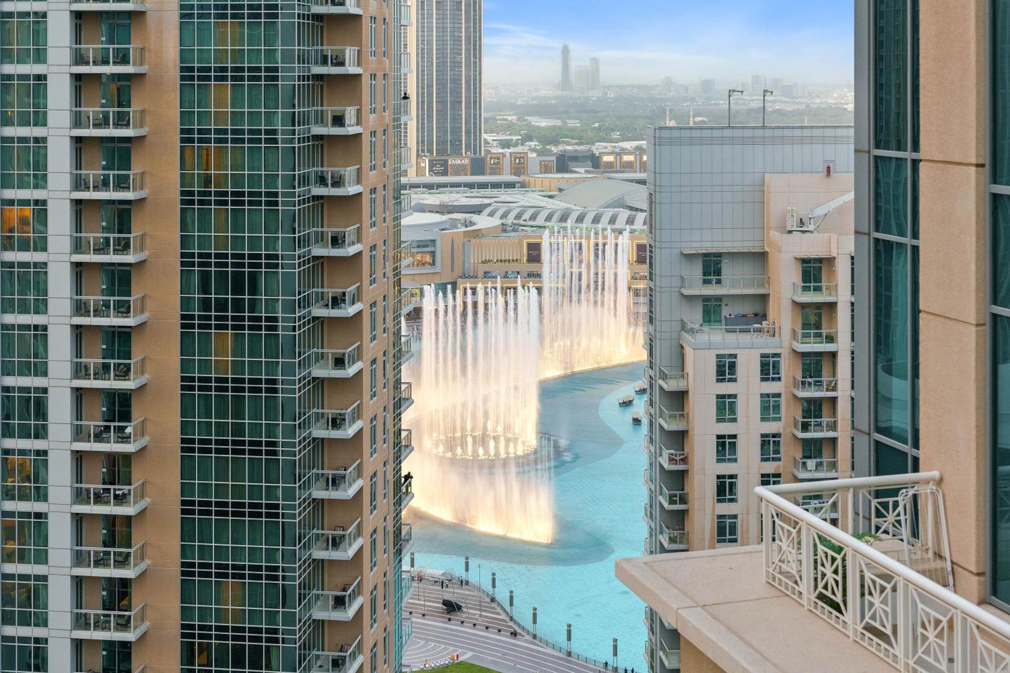New! Luxury 3Bedroom With Spectacular Burj Views Downtown Дубай Экстерьер фото