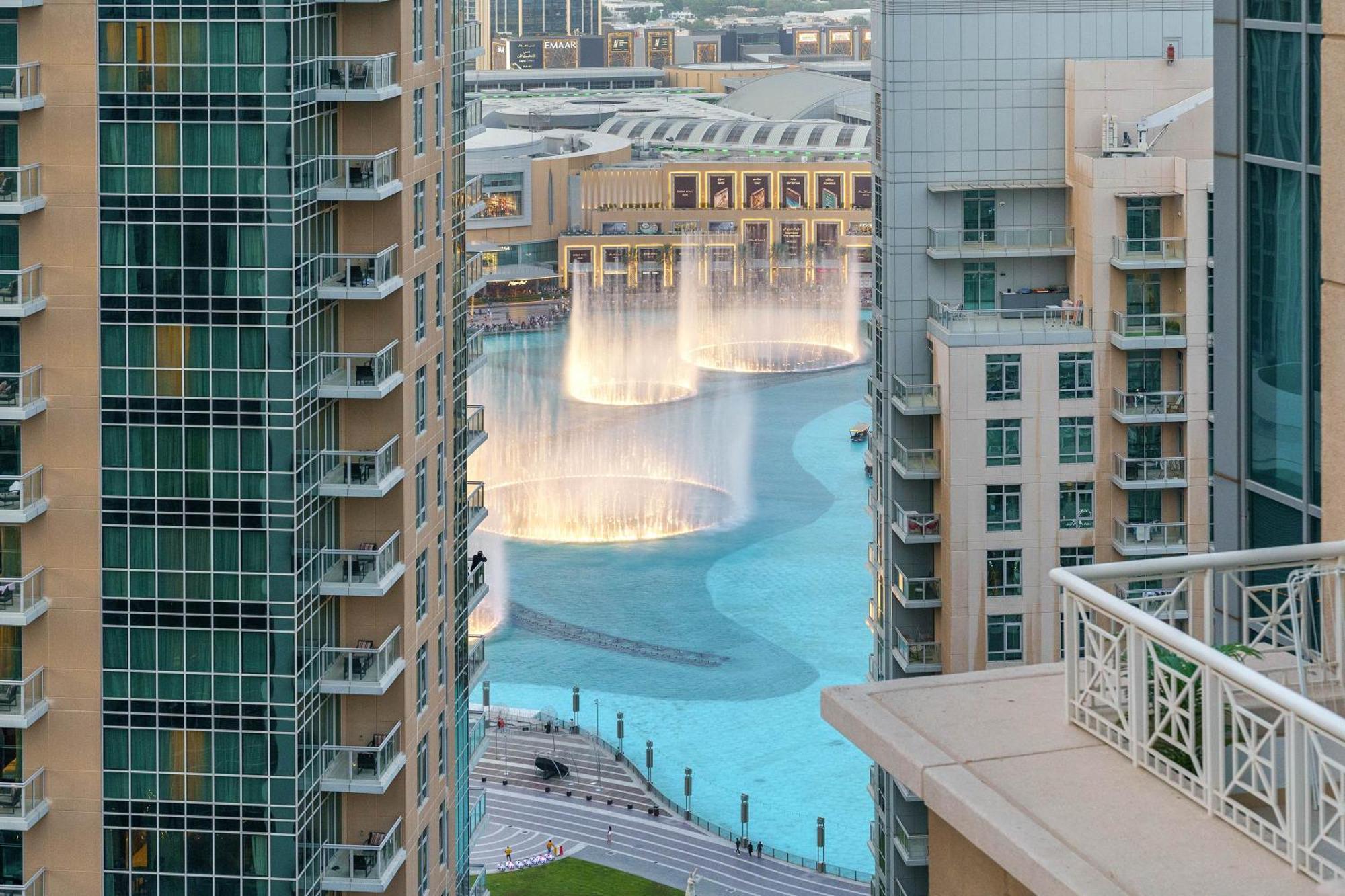 New! Luxury 3Bedroom With Spectacular Burj Views Downtown Дубай Экстерьер фото